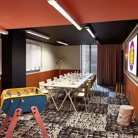 Hotel Mama Shelter Lila