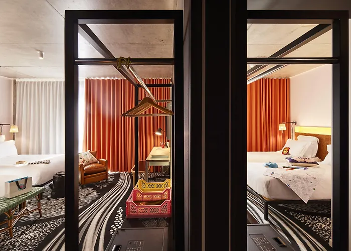 Mama Shelter Hotel 3*