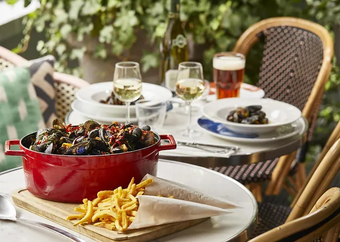 Mama Shelter Hotel 3*