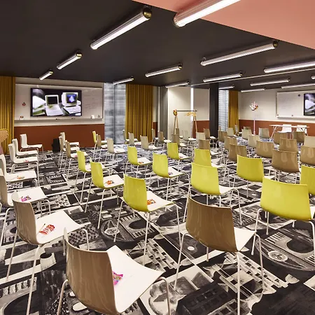 Mama Shelter Hotel 3*