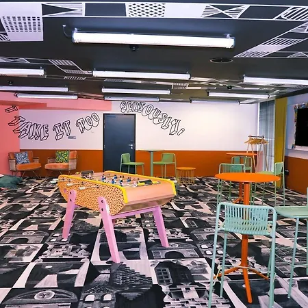 Mama Shelter Отель