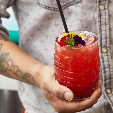 فندق Mama Shelter 3*