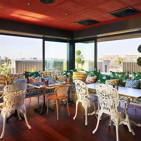 Hotel Mama Shelter 3*