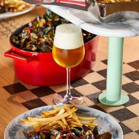 فندق Mama Shelter 3*