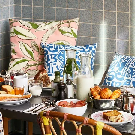 فندق Mama Shelter