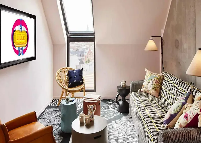 Mama Shelter Hotel 3*