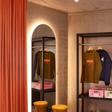 Mama Shelter 3* Lille